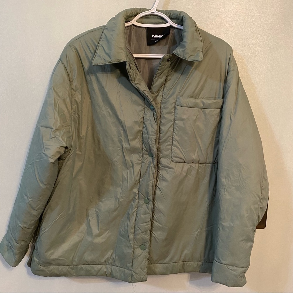 Pull & Bear sage green shacket jacket snap small oversize